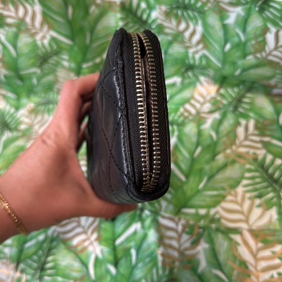 Black Quilted Wallet - Picture 7 of 8